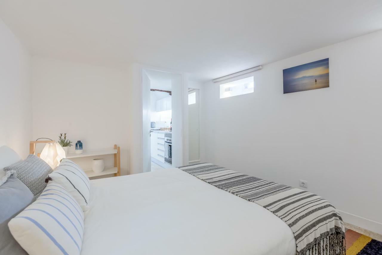 Renovated Typical Baixa Apartment, By Timecooler Apartment
