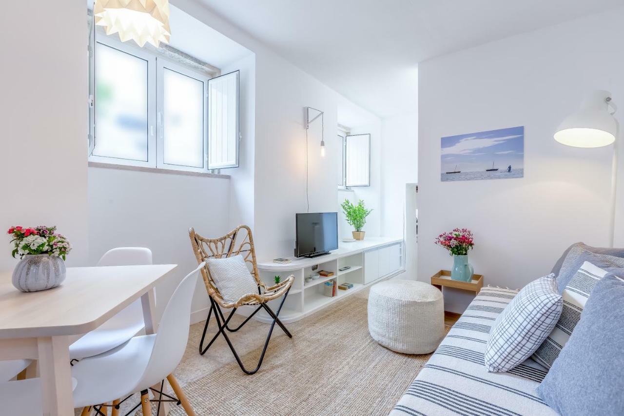Renovated Typical Baixa Apartment, By Timecooler Apartment
