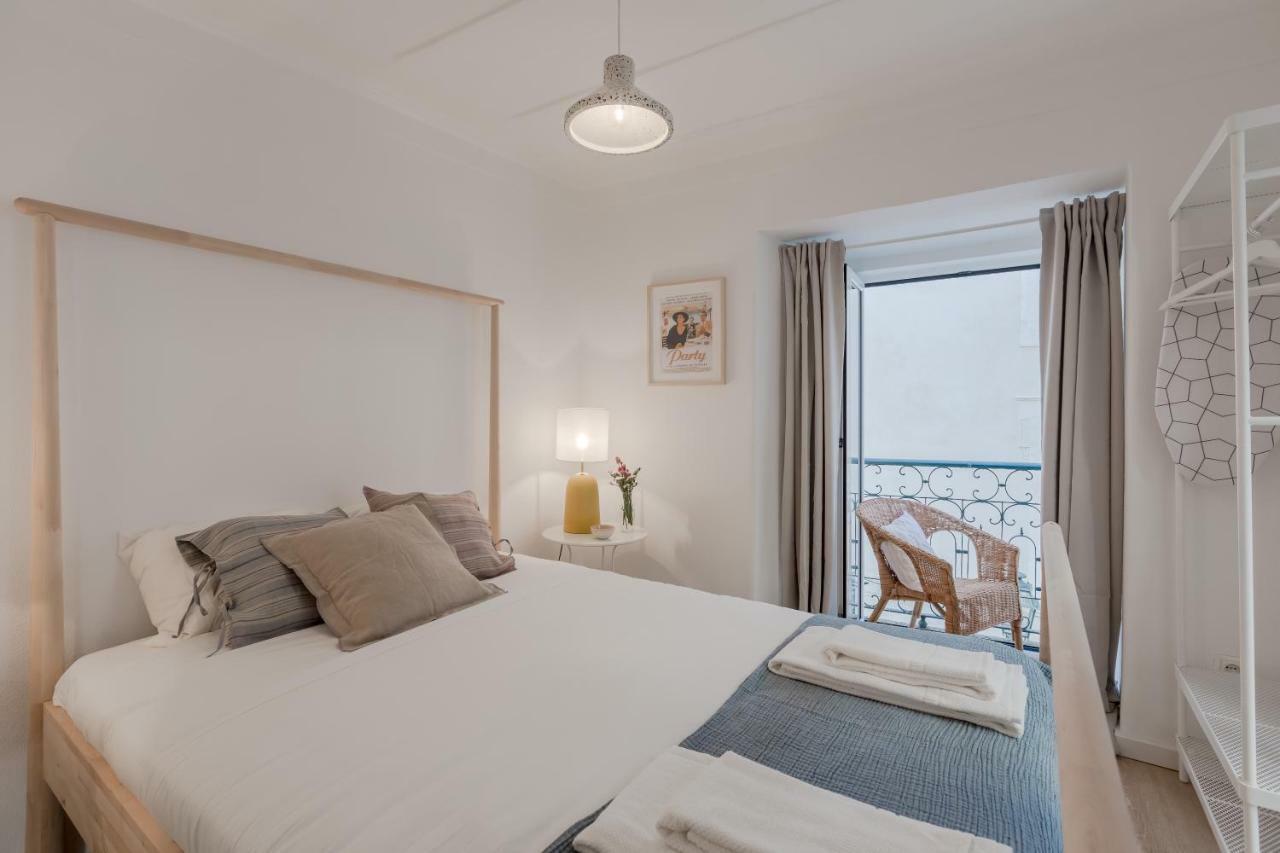 Apartment Sunny Bairro Alto & Chiado Apartment, By Timecooler