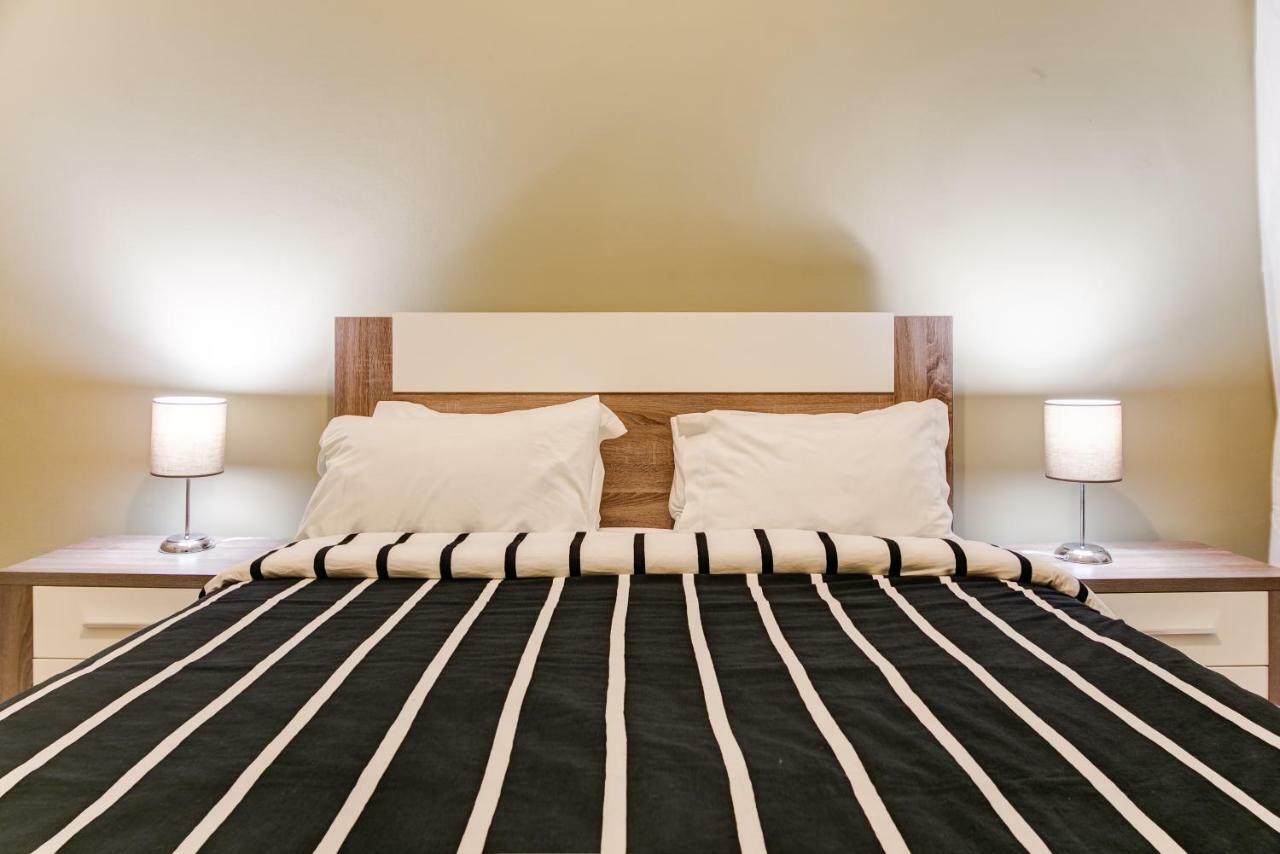 Hostel Seven Hills (adults Only)