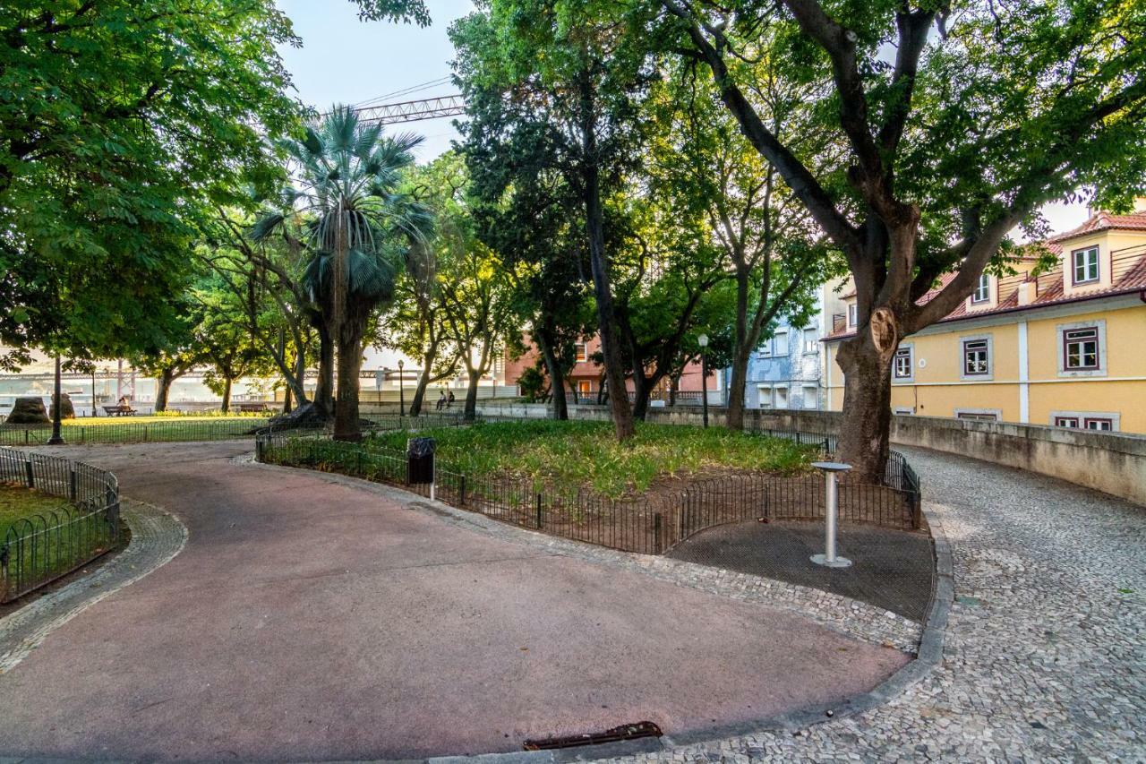 The Explorers - Sunny Stylish Family-friendly Apartment Lisbon