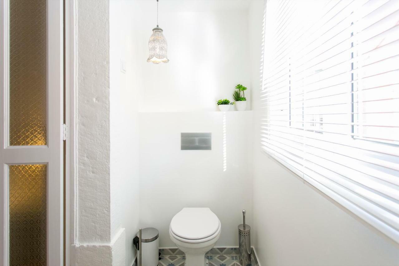 2 Beautiful Upscale Flat Embracing Tejo! Apartment Lisbon