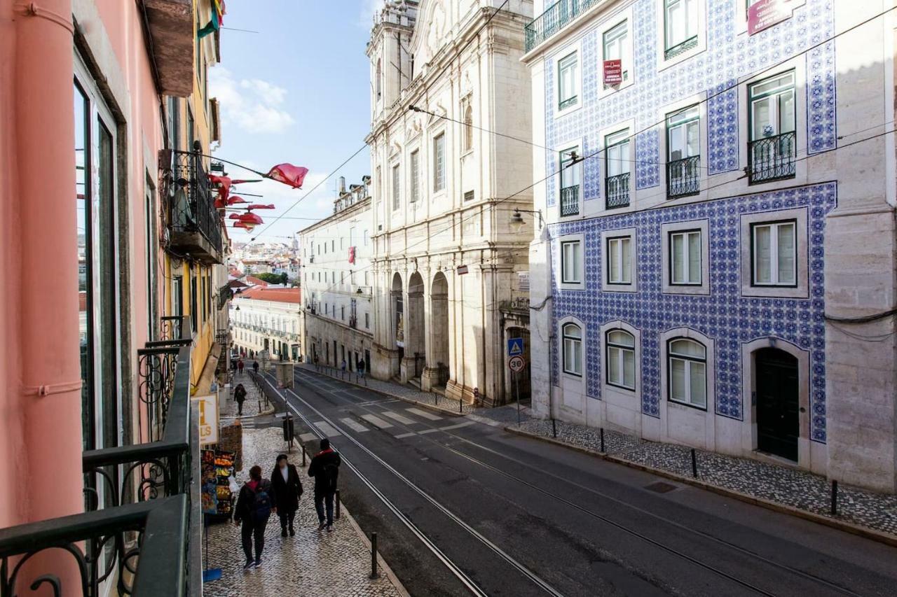 Calcada Do Combro Lisbon