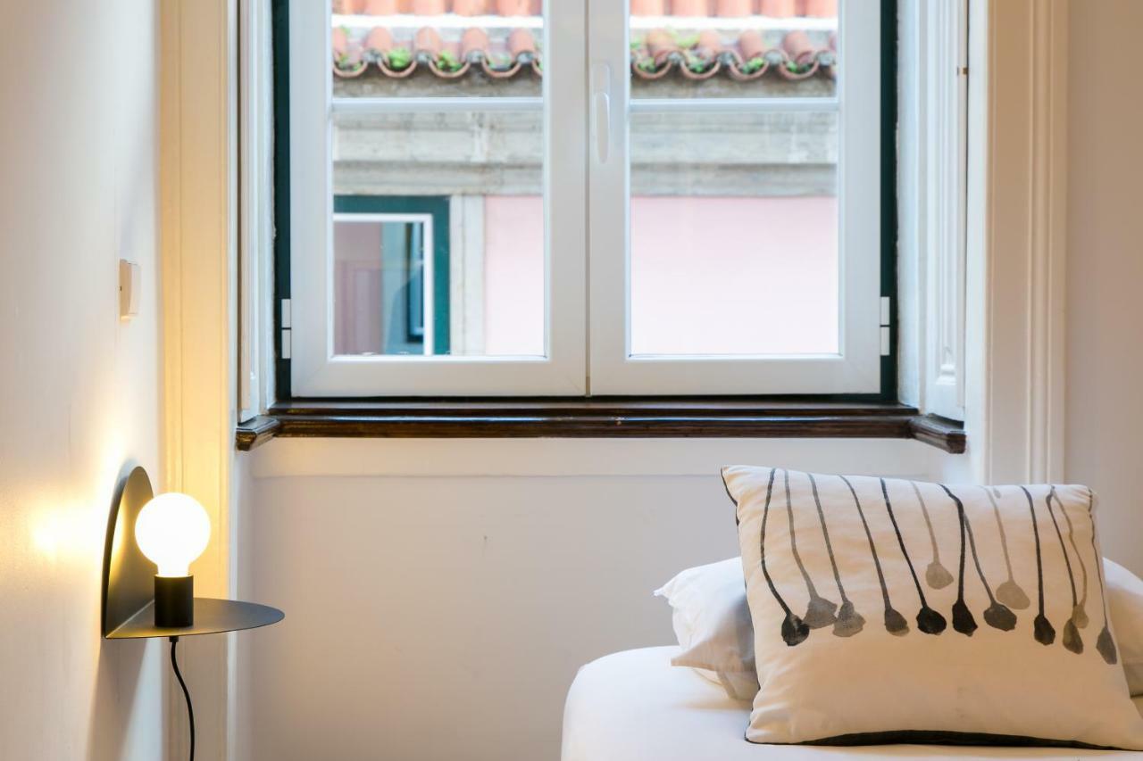 Apartment Joivy Splendid 2br Flat In Bairro Alto, Nearby Luis De Camoes Square *