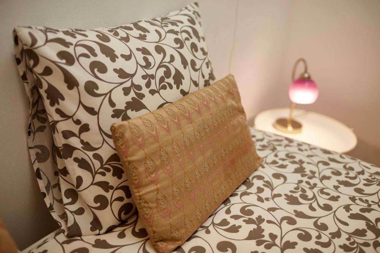Apartment Charming One Bedroom Flat *