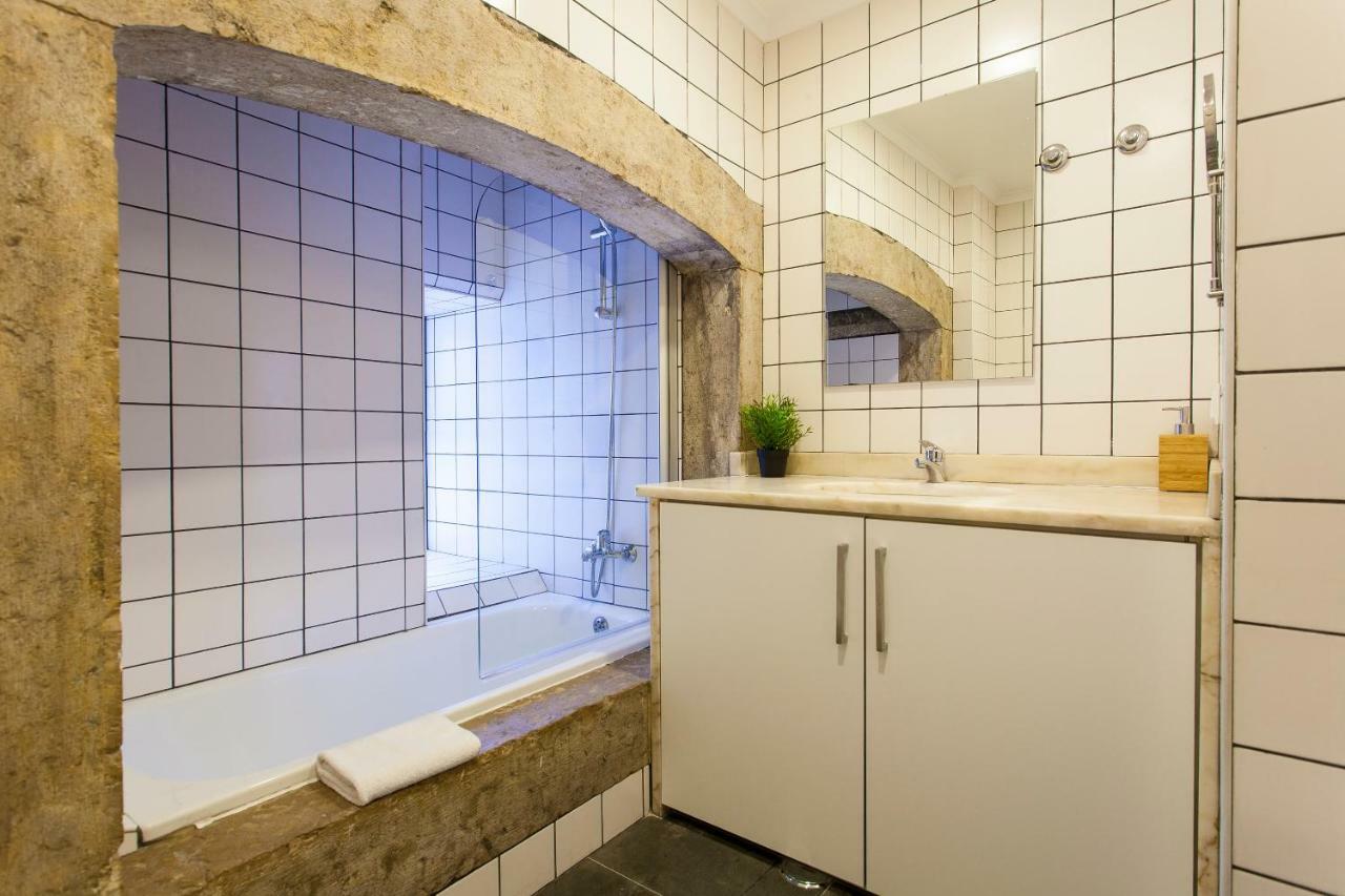 Camoes By Hill Apartment *