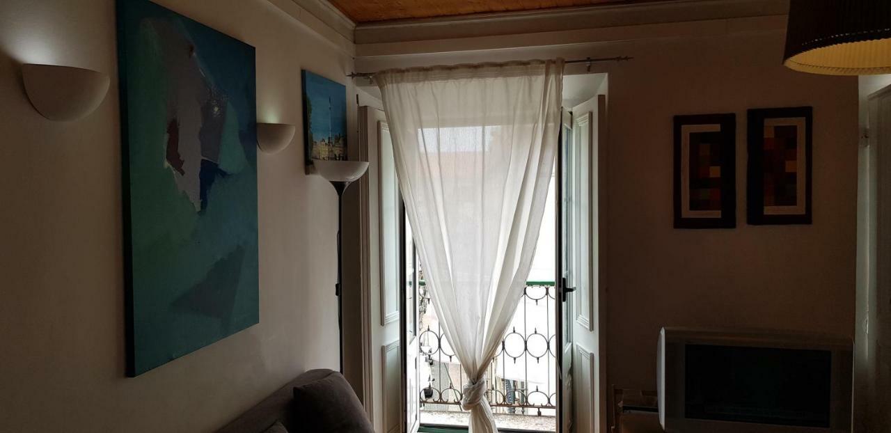 Apartment In Historic Lisbon