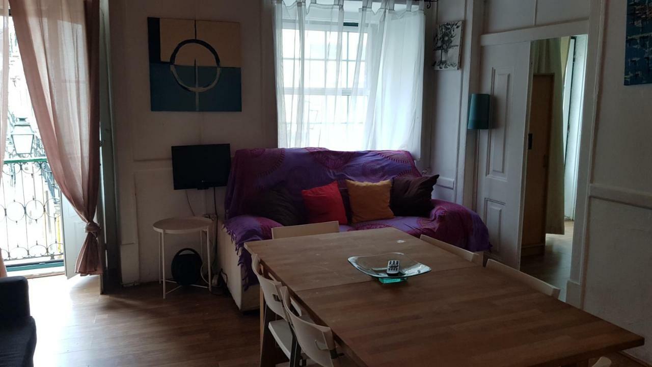 Apartment In Historic Lisbon