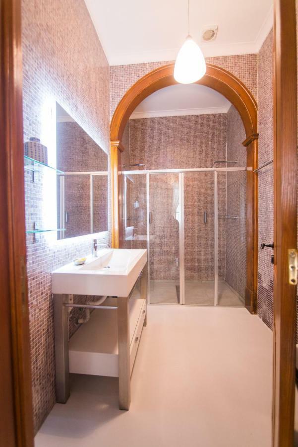 Classic Downtown Apartment Lisbon