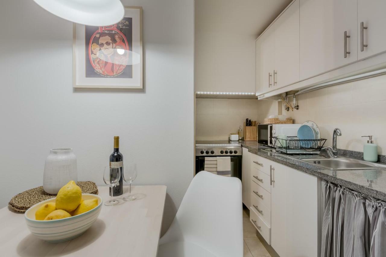 Sunny Bairro Alto & Chiado Apartment, By Timecooler *
