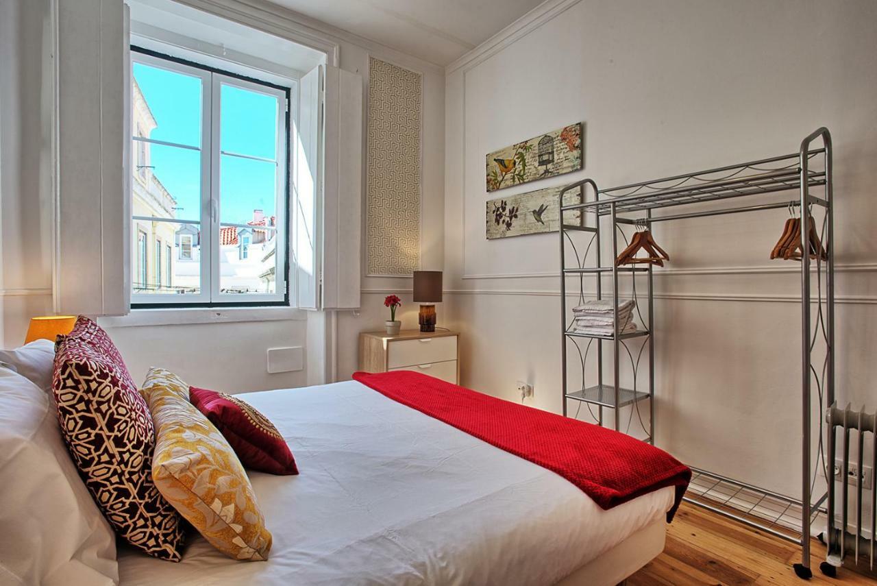 Localtraveling Alfama River View - Family Lisbon