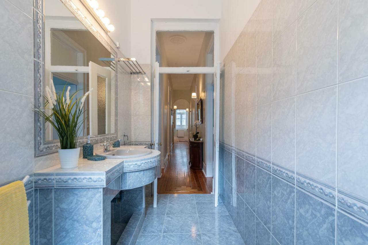 Apartment Graca Palace With Private Pool Garden Lisbon