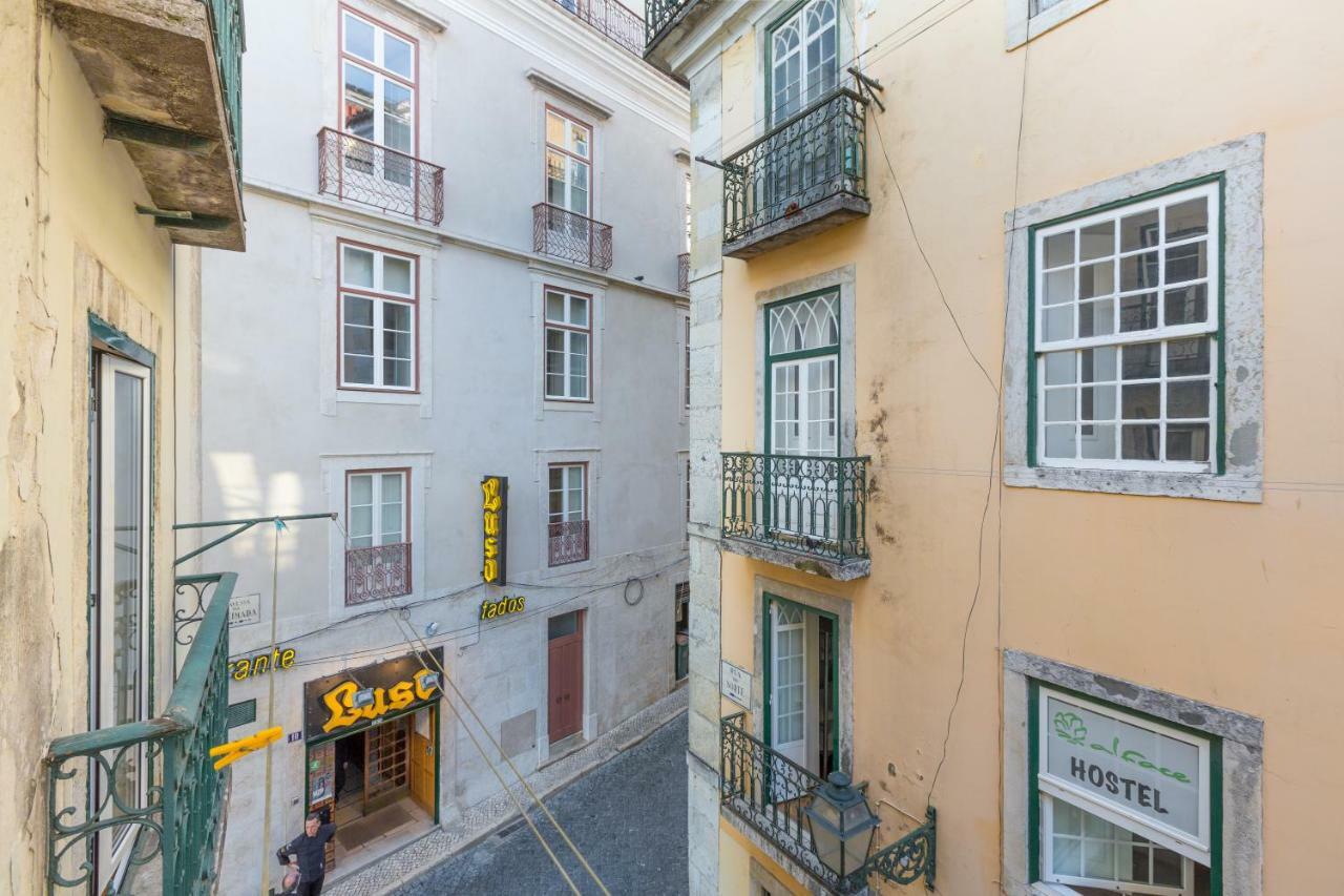 Sunny Bairro Alto & Chiado Apartment, By Timecooler