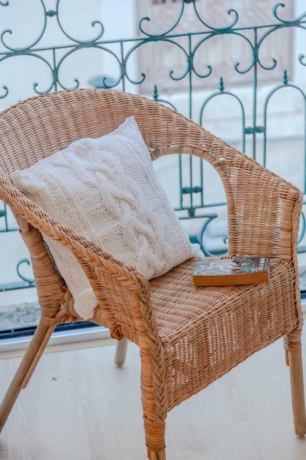 Sunny Bairro Alto & Chiado Apartment, By Timecooler Apartment Lisbon