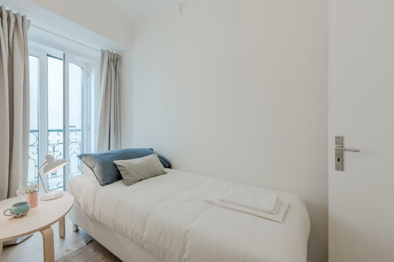 Sunny Bairro Alto & Chiado Apartment, By Timecooler Lisbon