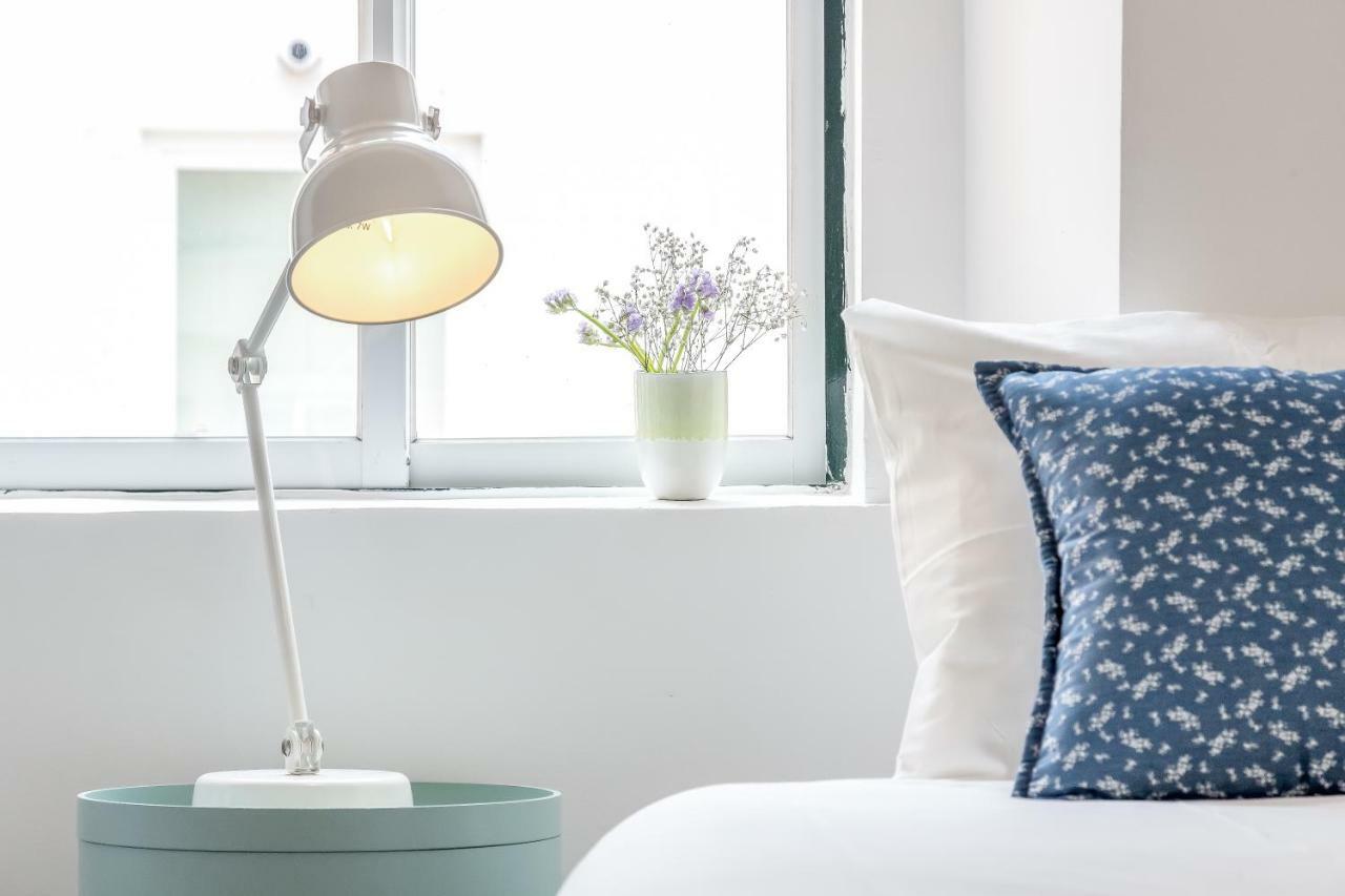 Bright & Spacious Alfama Apartment, By Timecooler * Lisbon