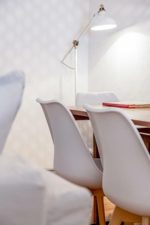 Bright & Spacious Alfama Apartment, By Timecooler Apartment Lisbon