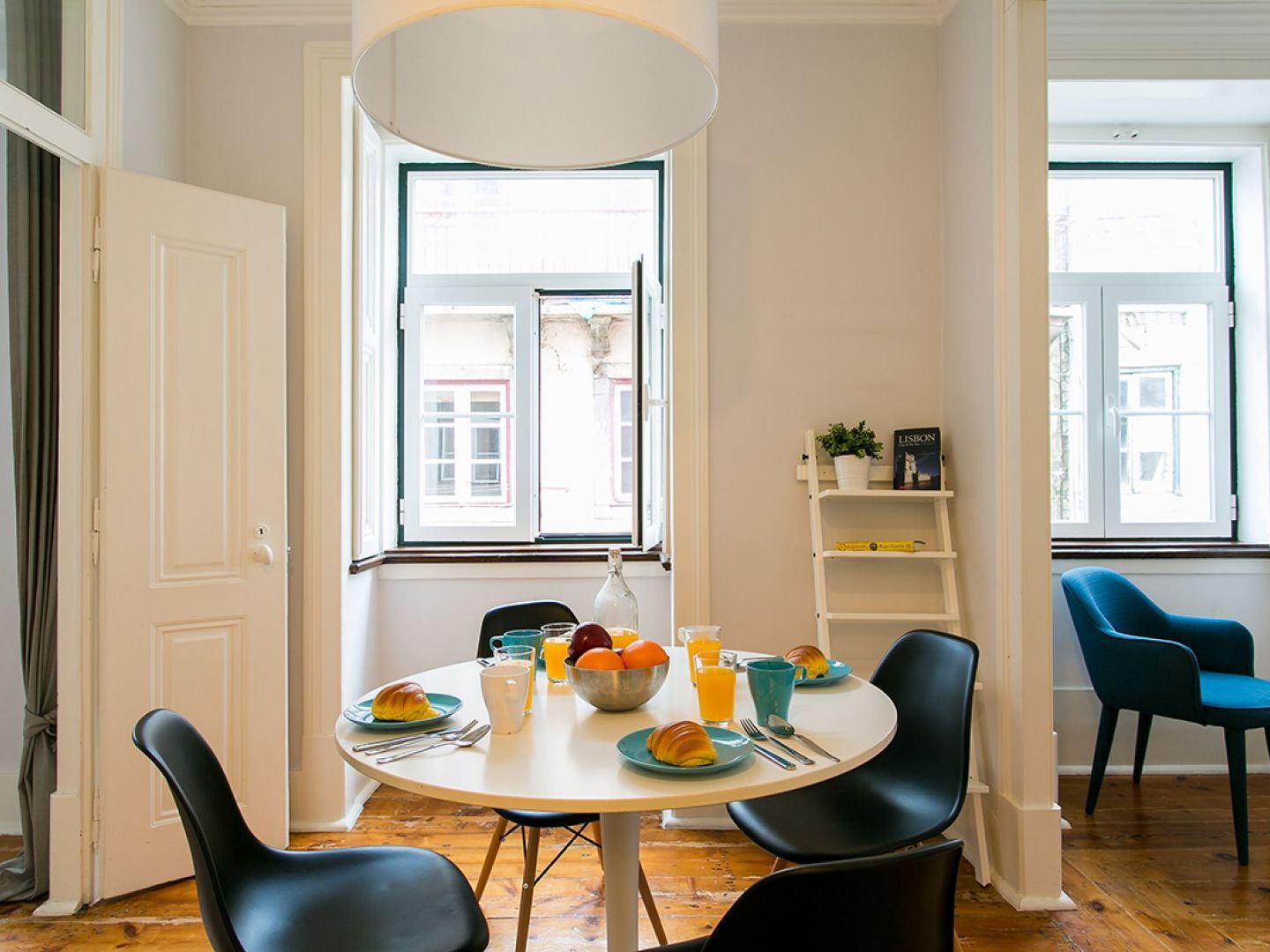 Apartment Joivy Splendid 2br Flat In Bairro Alto, Nearby Luis De Camoes Square