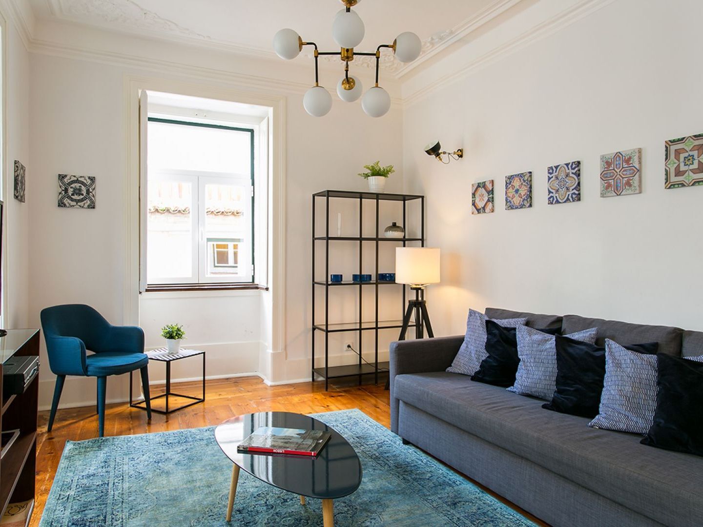 Apartment Joivy Splendid 2br Flat In Bairro Alto, Nearby Luis De Camoes Square *