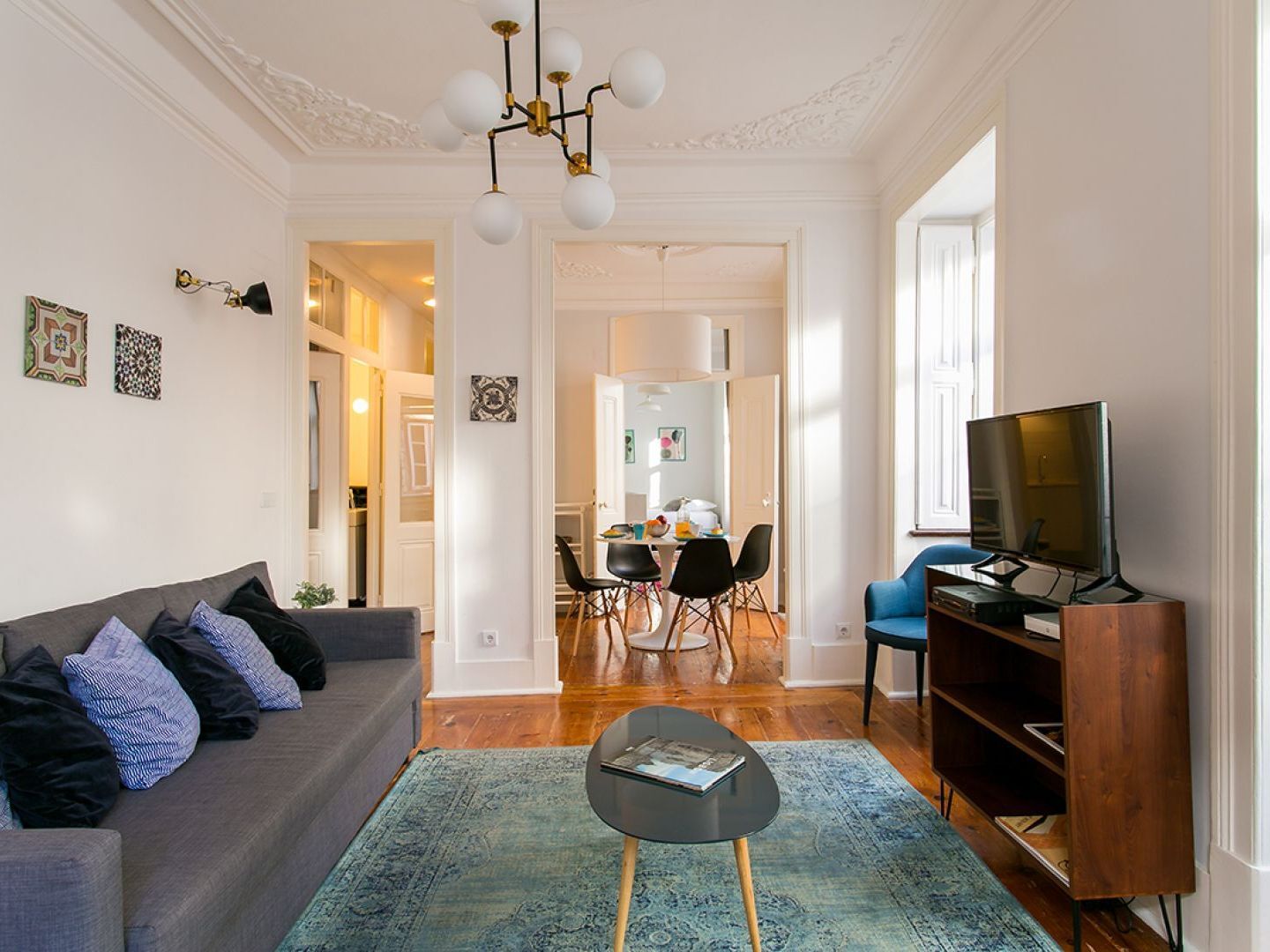 Joivy Splendid 2br Flat In Bairro Alto, Nearby Luis De Camoes Square Apartment
