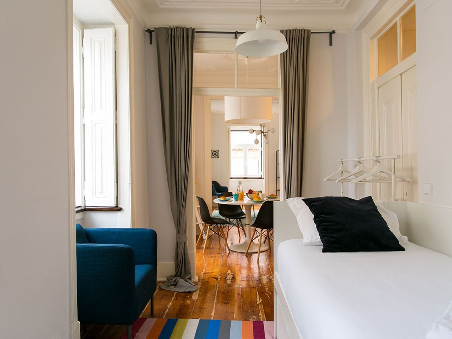 Joivy Splendid 2br Flat In Bairro Alto, Nearby Luis De Camoes Square