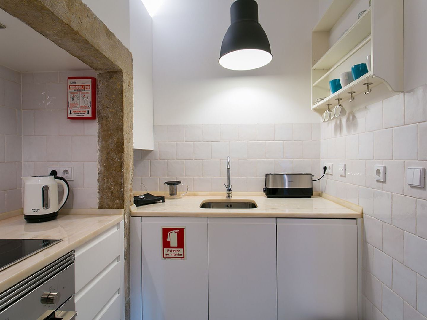 Joivy Splendid 2br Flat In Bairro Alto, Nearby Luis De Camoes Square Apartment