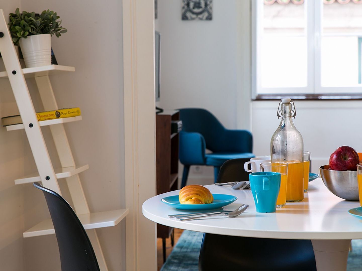 Joivy Splendid 2br Flat In Bairro Alto, Nearby Luis De Camoes Square Apartment *
