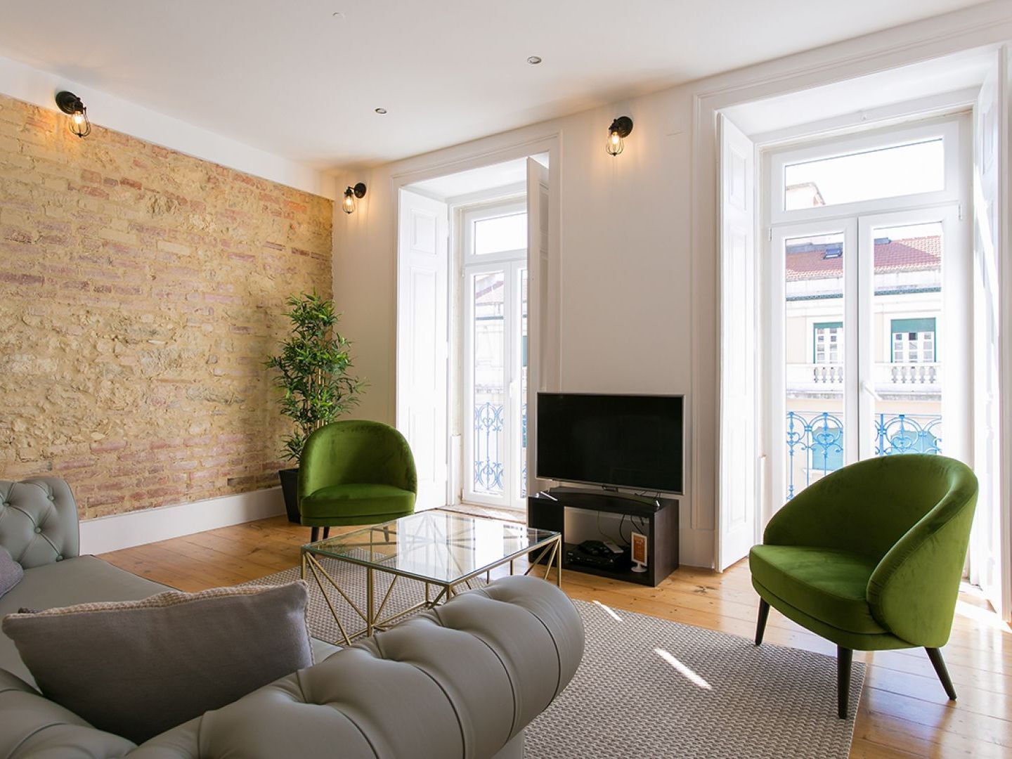 Joivy Gorgeous 3br With Balcony Nearby Time Out Market Apartment