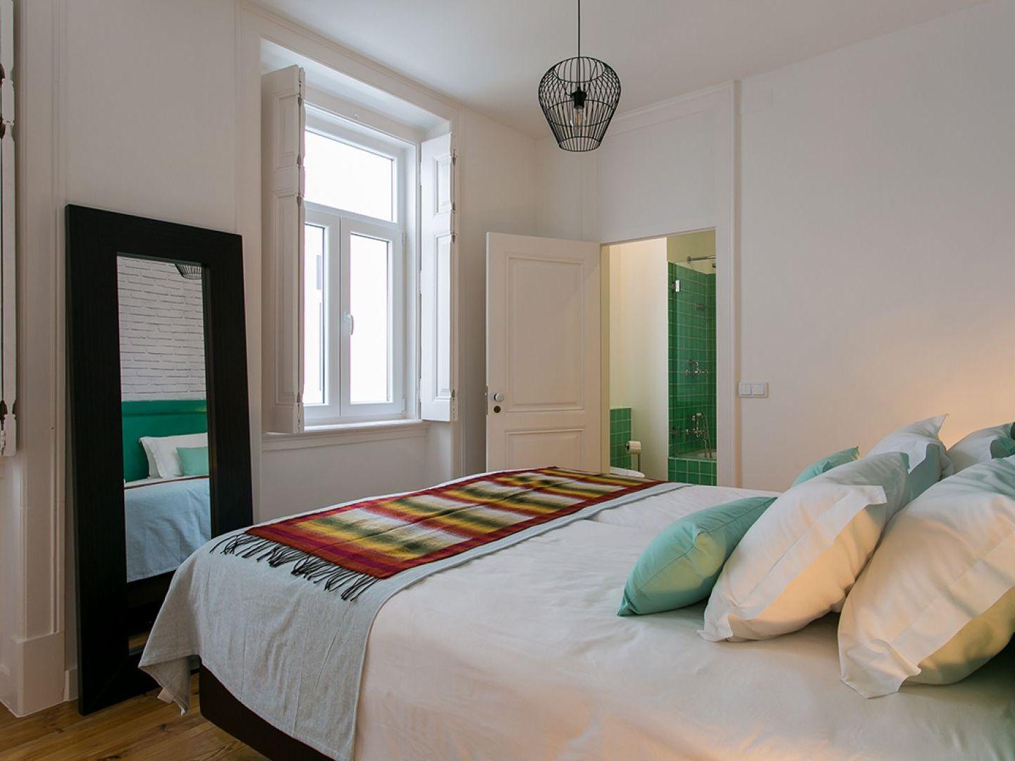 Joivy Gorgeous 3br With Balcony Nearby Time Out Market Lisbon