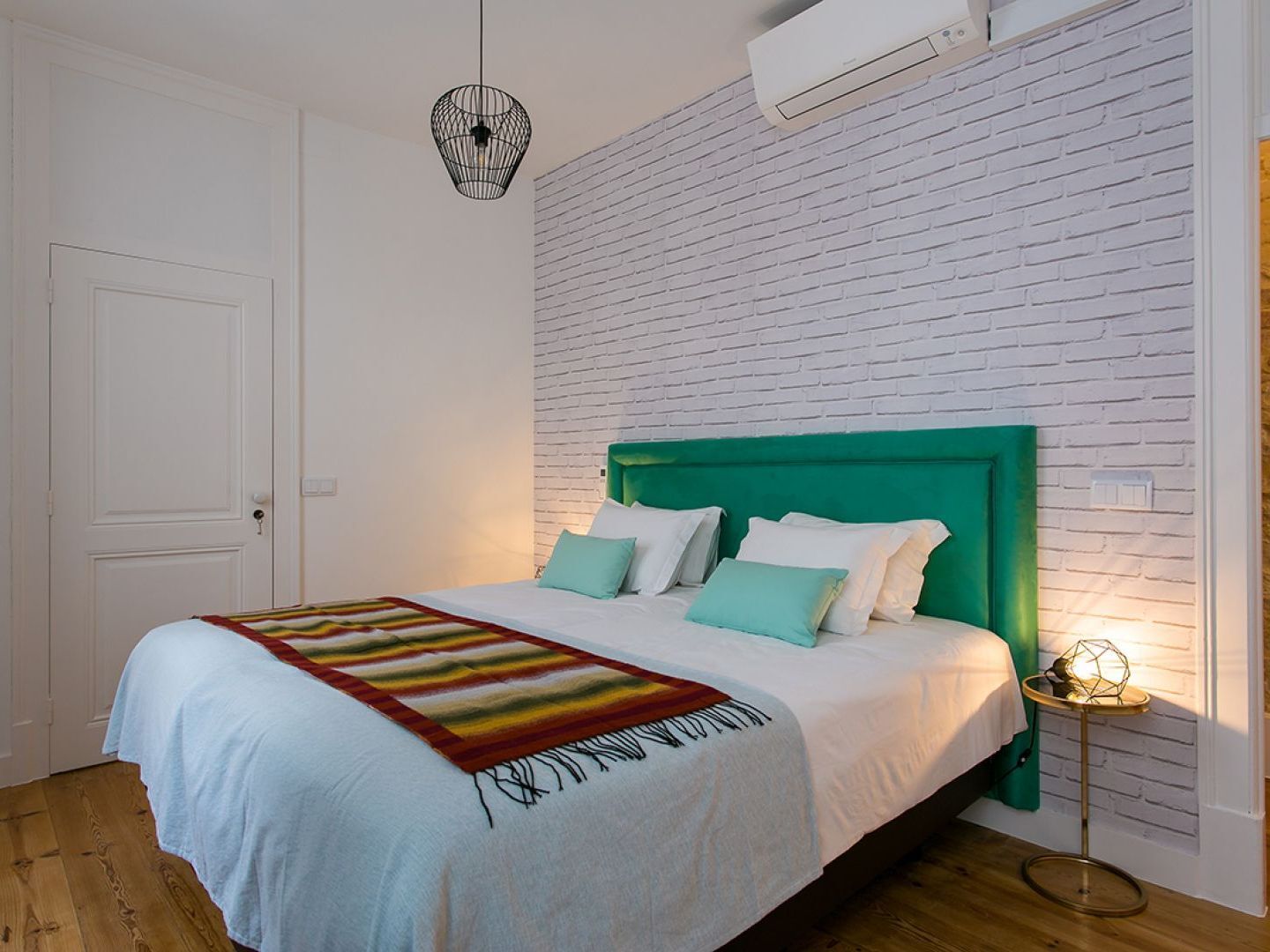 Joivy Gorgeous 3br With Balcony Nearby Time Out Market Lisbon