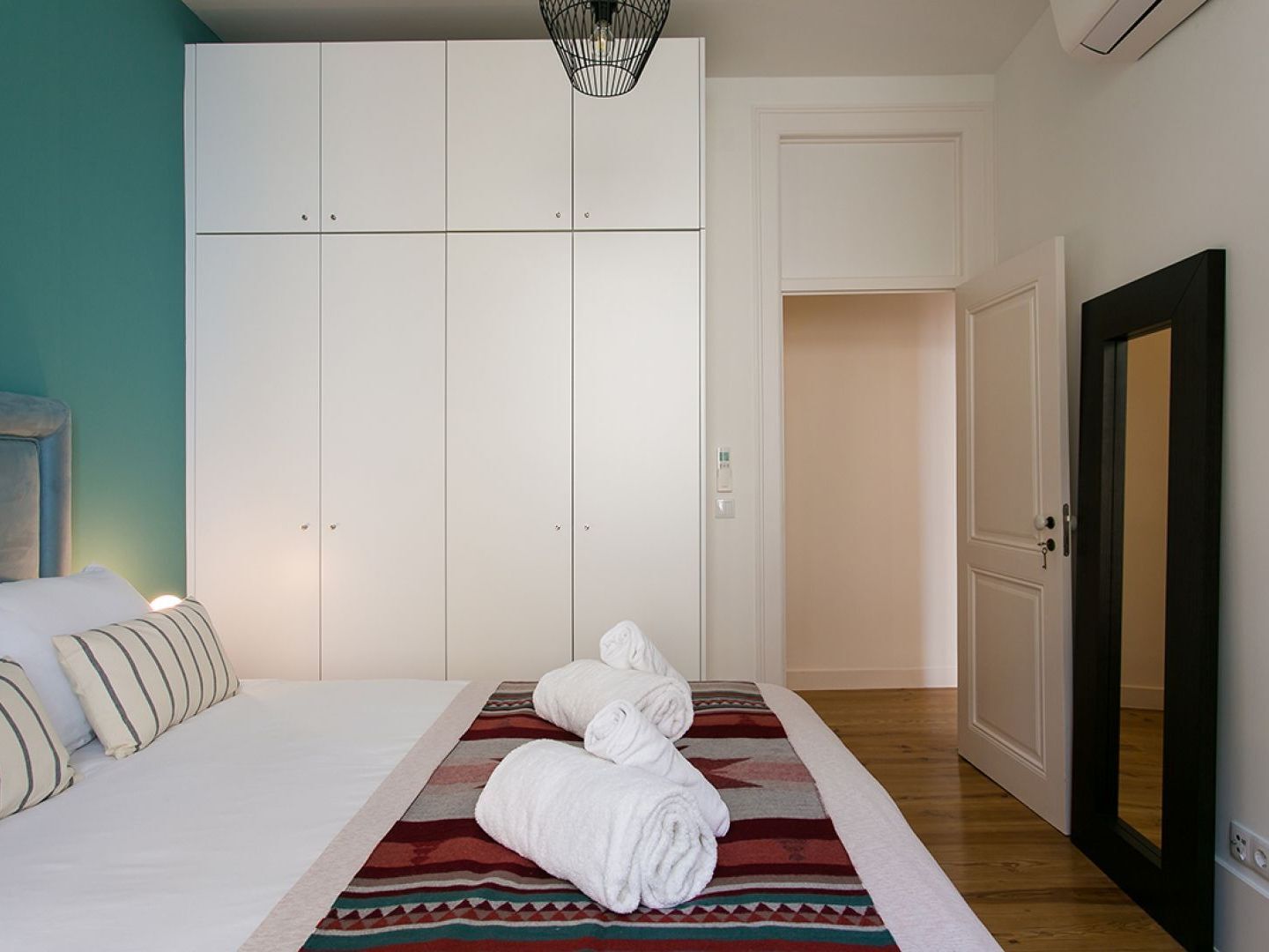 Joivy Gorgeous 3br With Balcony Nearby Time Out Market