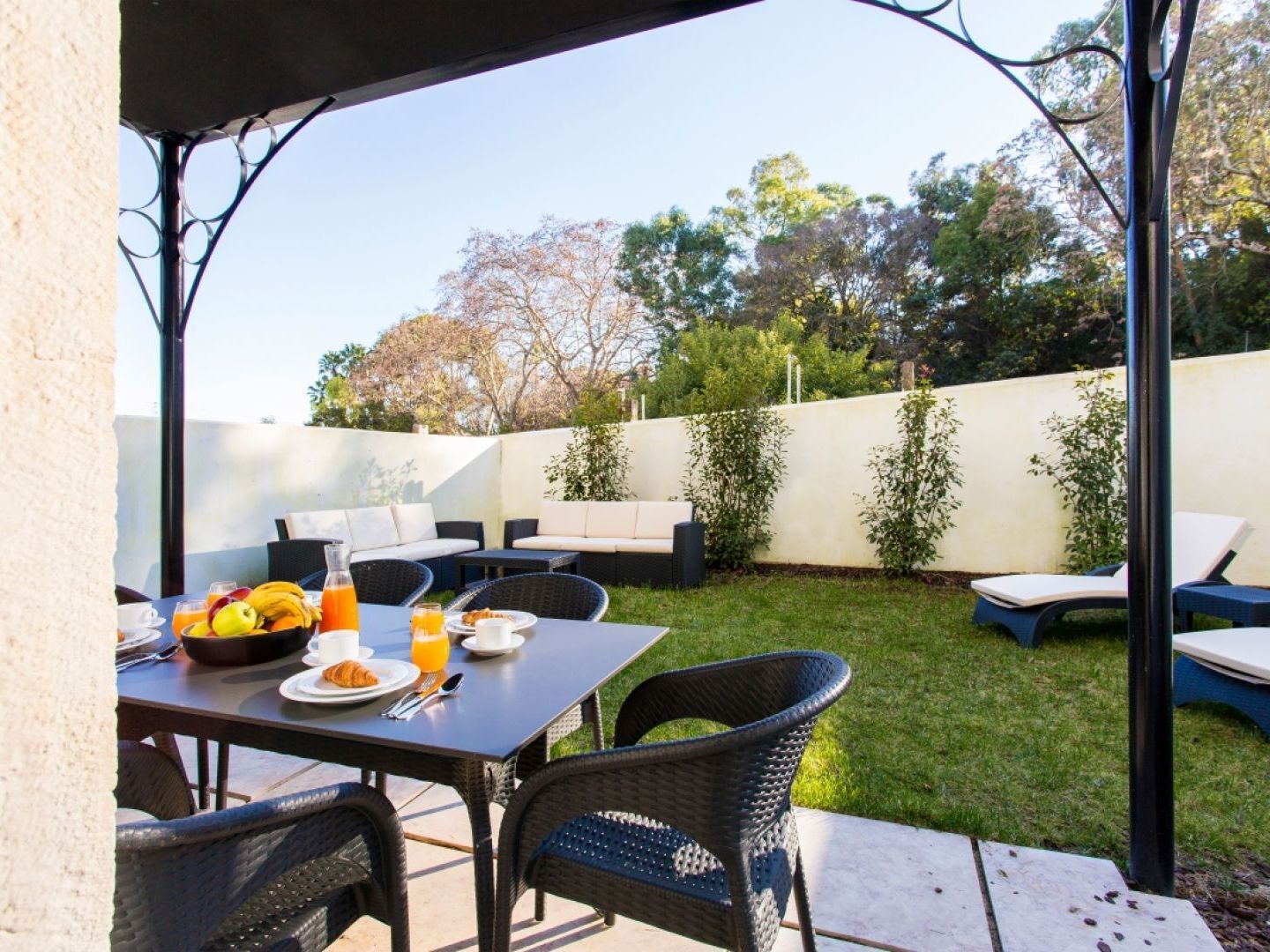 Joivy Stunning 2br With Garden, By The Avenida Subway And Botanical Garden Of