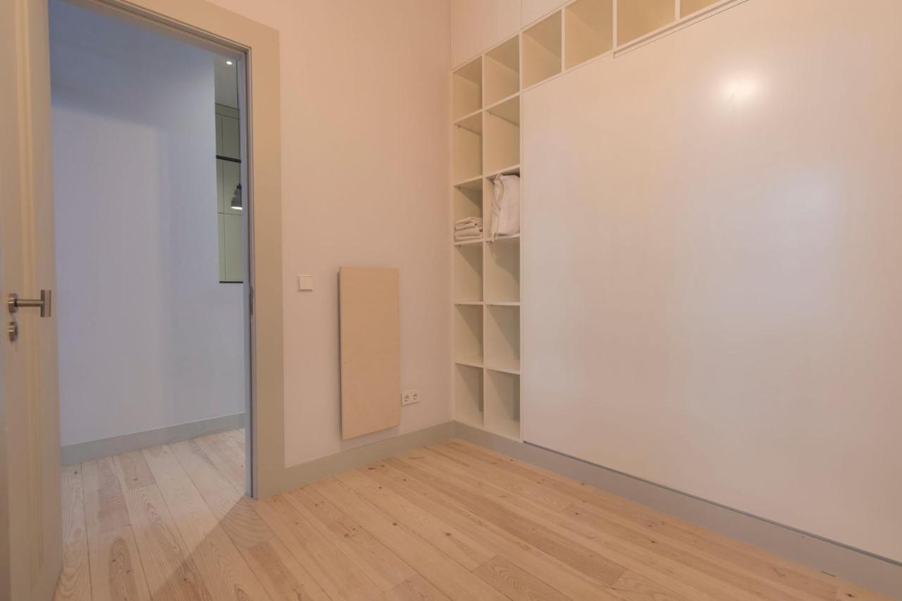 Apartment Lovelystay - Charming 3 Bedroom Wonder Downtown *