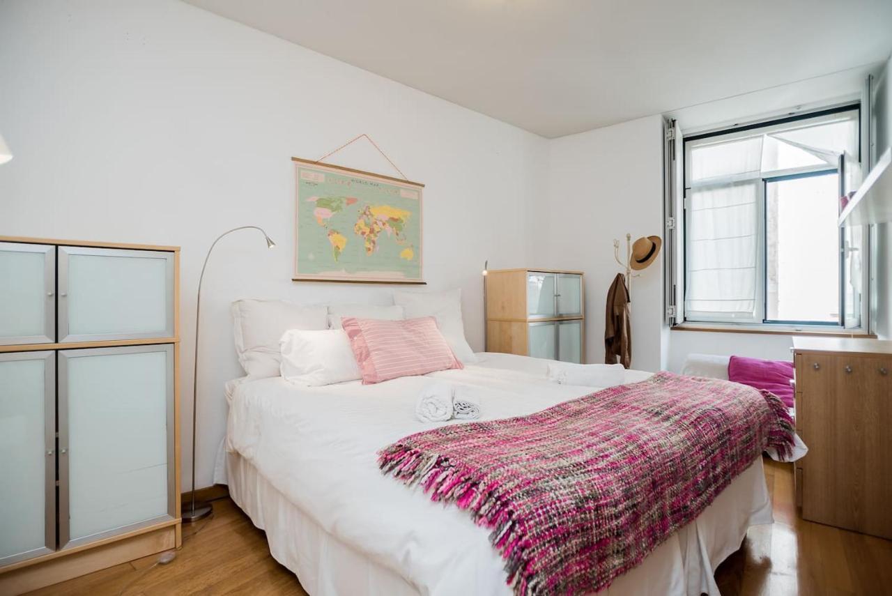 Apartamento No Coracao Do Chiado, Rua Garrett Lisbon