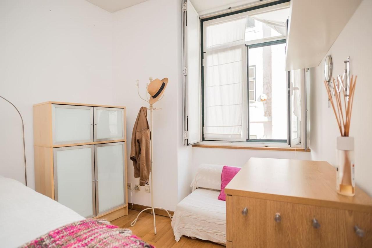 Apartamento No Coracao Do Chiado, Rua Garrett Apartment Lisbon