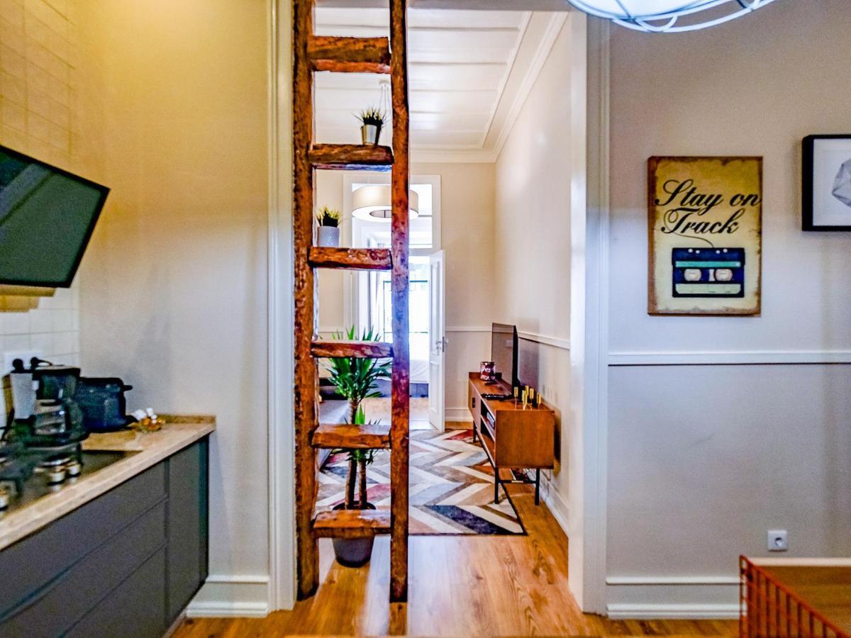 Apartment Correeiros 174 -the Place To Be Lisbon