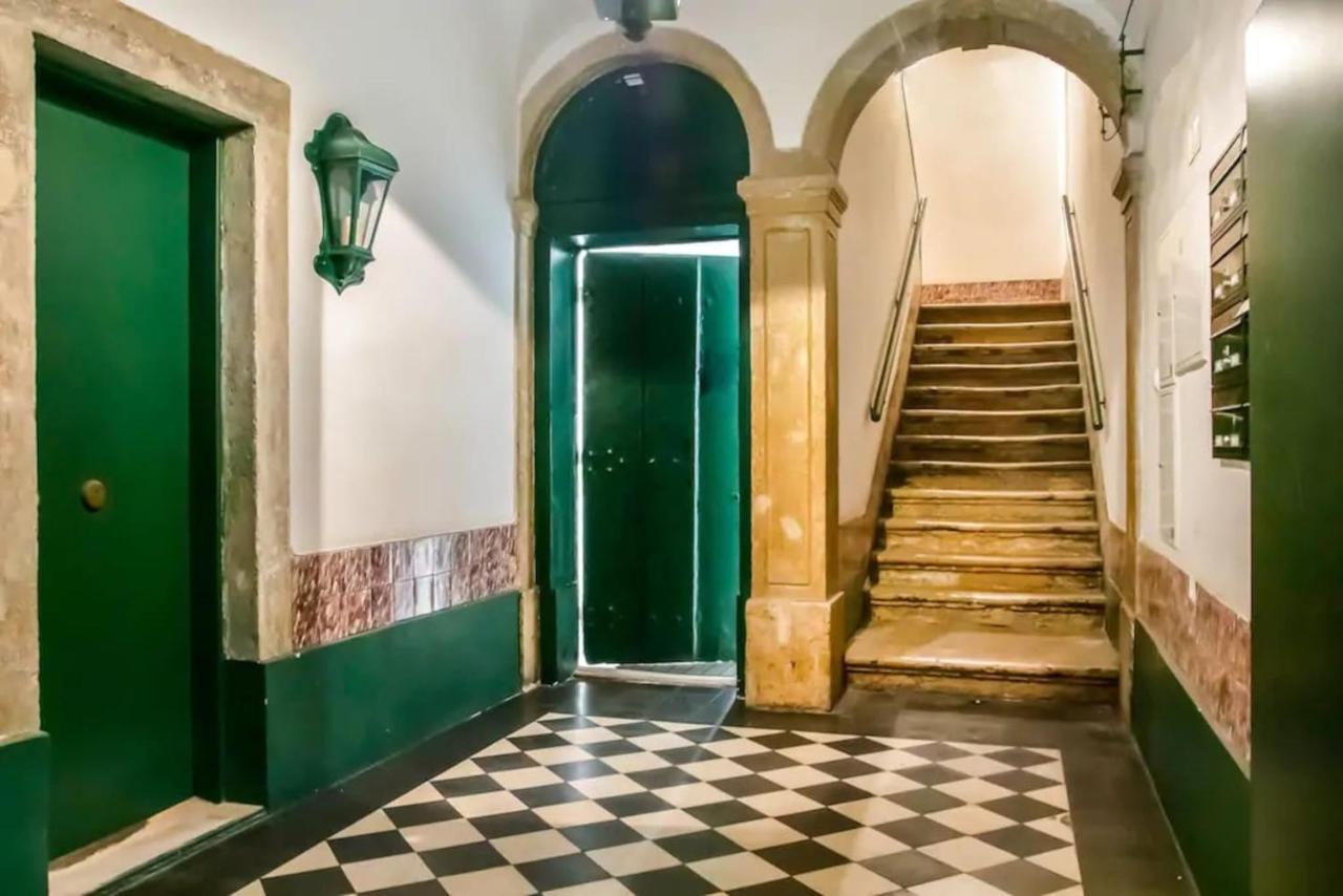Apartment Home4u - Secret In Center Lisbon