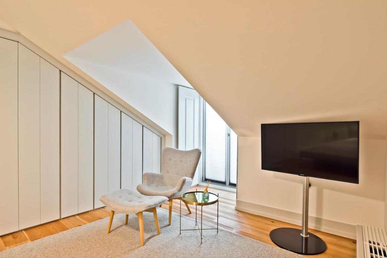 Penthouse With River View - Baixa Alfama Lisbon