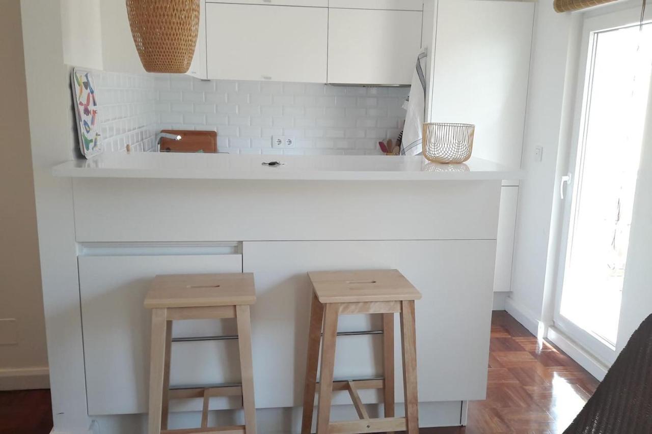 Modern Cosy Flat With Terrace In Campo De Ourique. Apartamento Lisboa