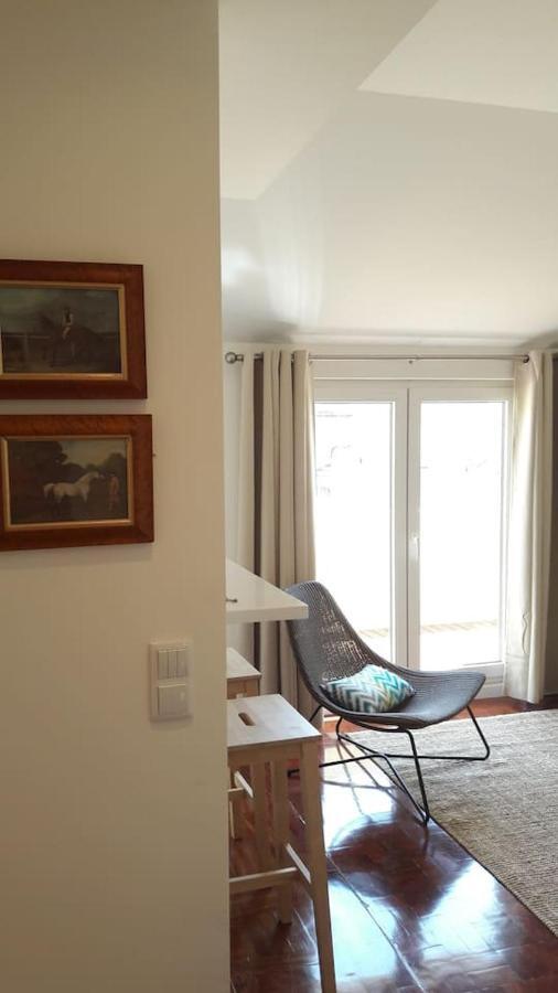 Modern Cosy Flat With Terrace In Campo De Ourique. * Lisboa