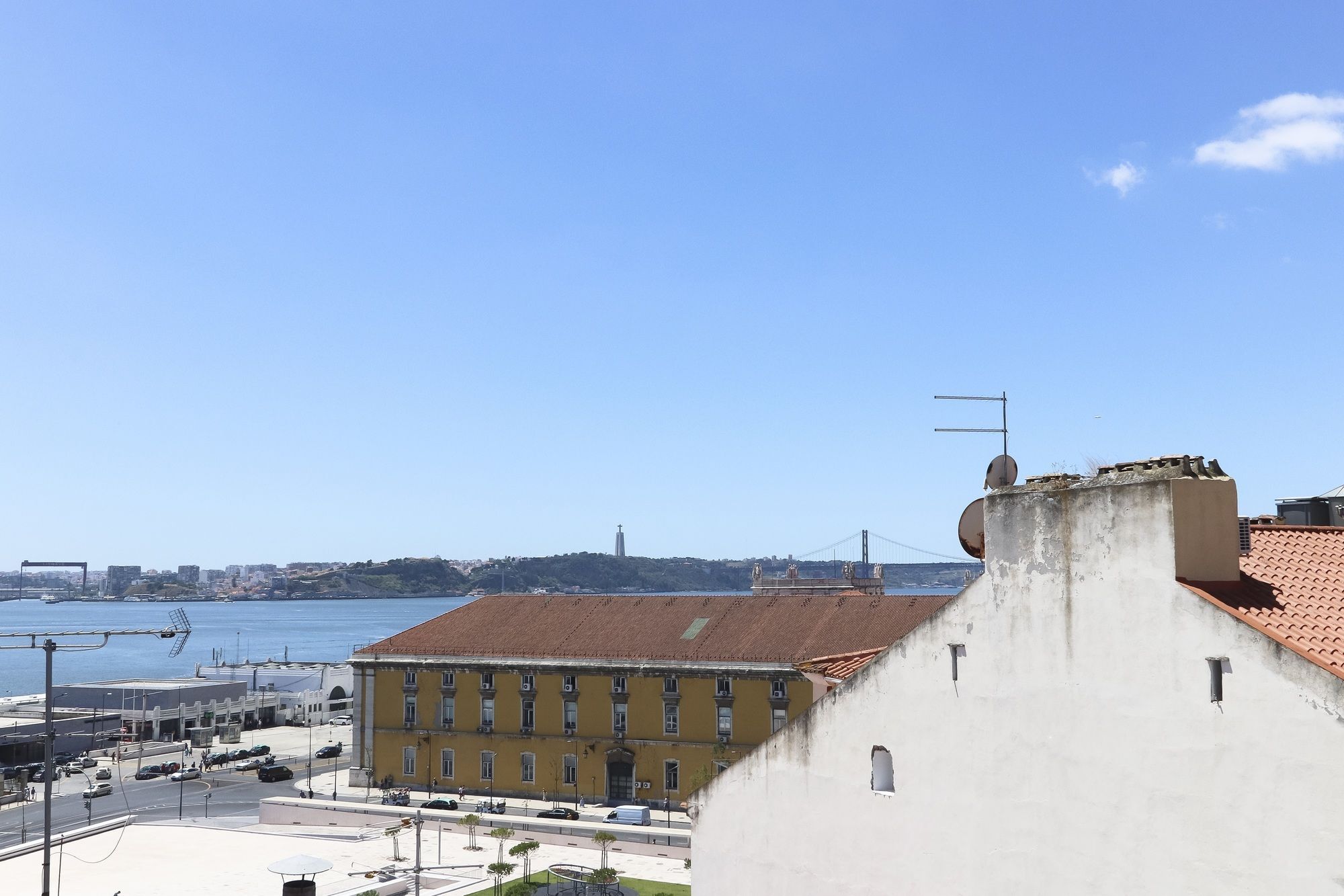 Alfama Golden View By Homing Apartment Lisbon