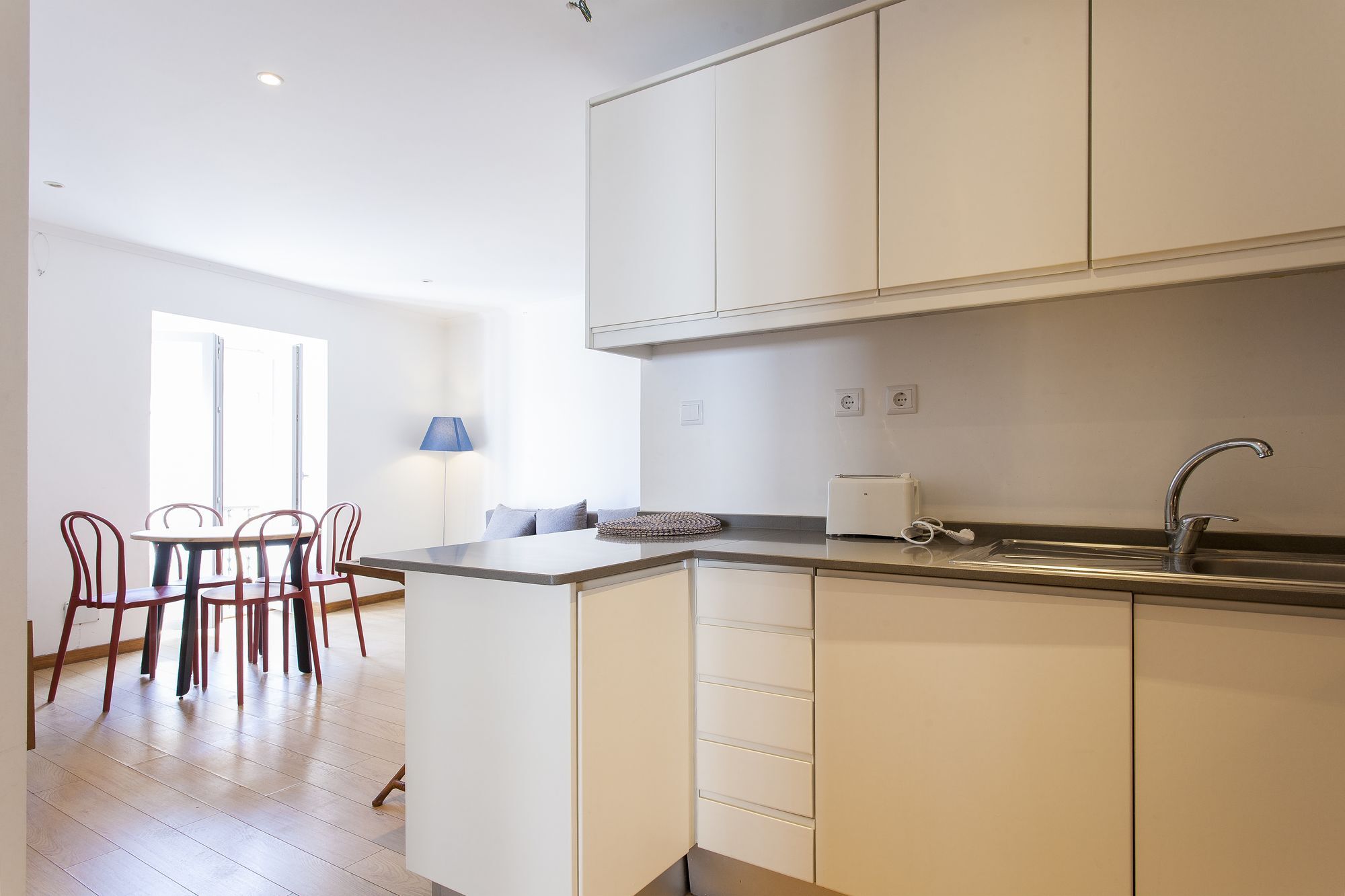 Apartment Charming Intendente Ii By Homing Lisbon