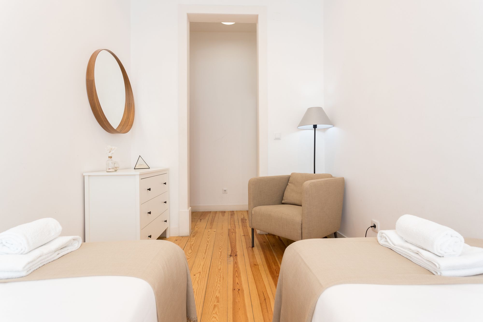 Modern Baixa By Lu Holidays Apartment *