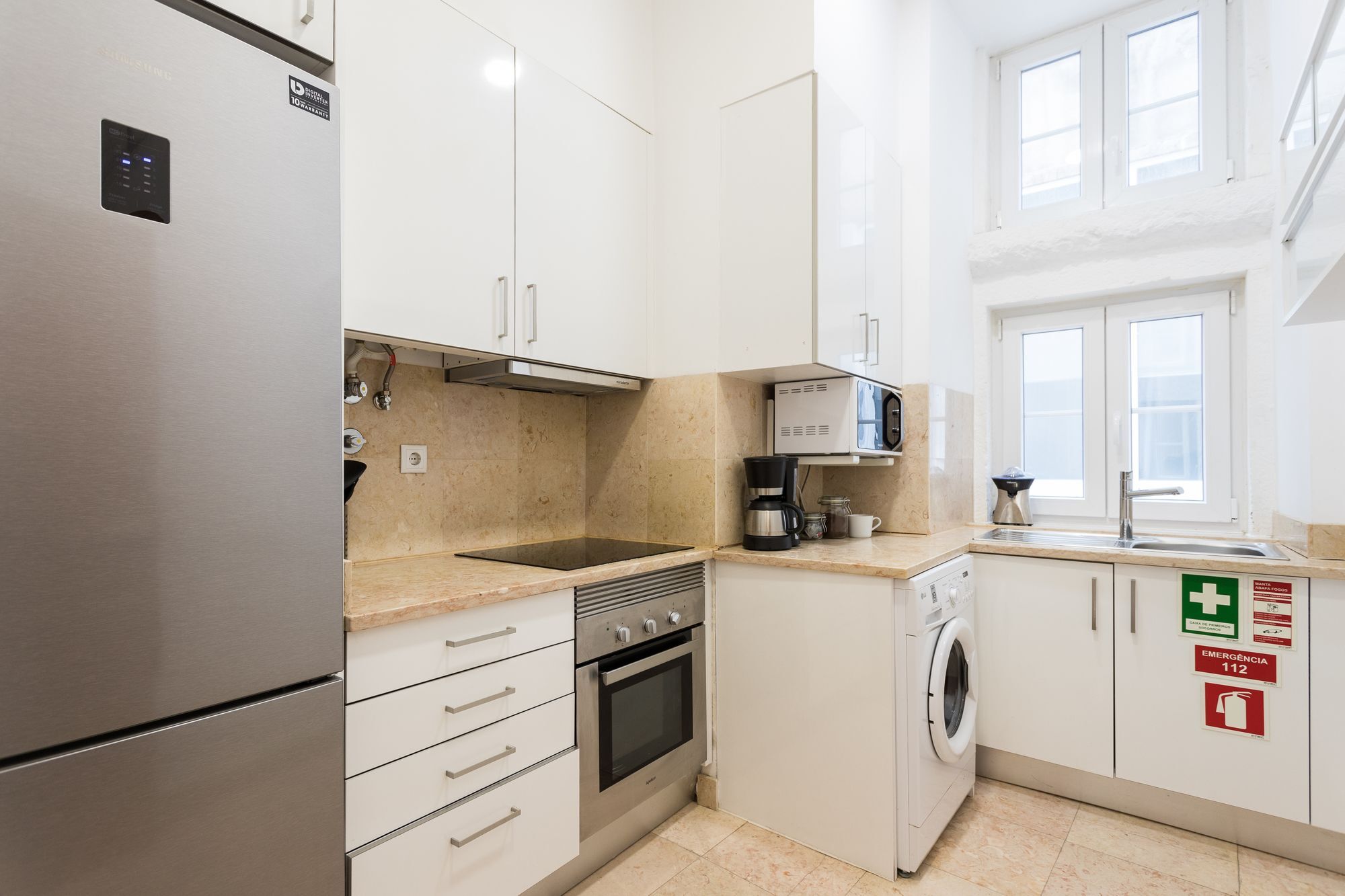 Modern Baixa By Lu Holidays Apartment