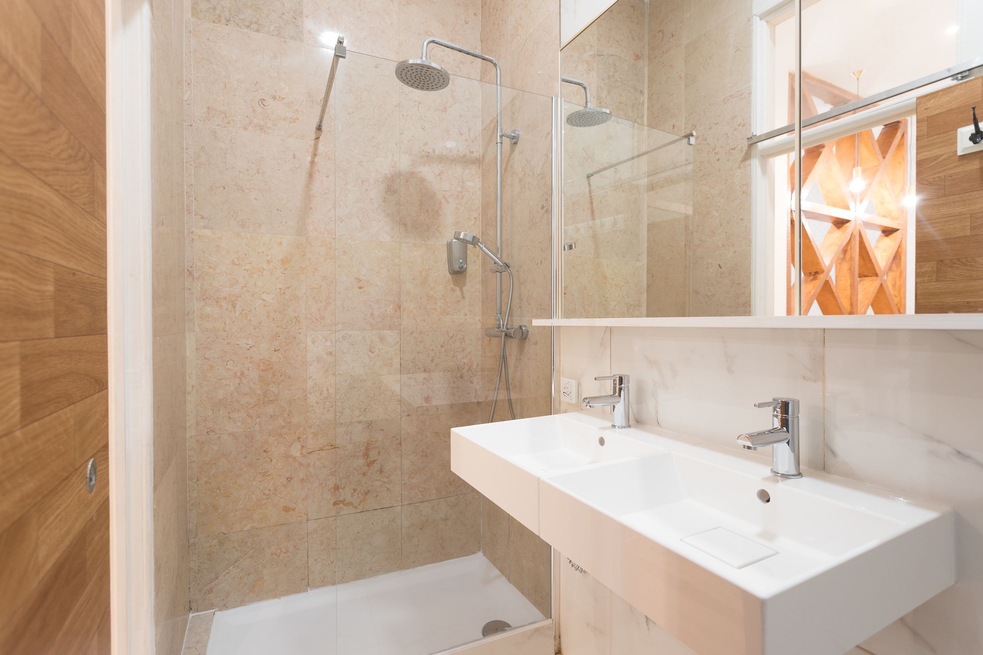 Modern Baixa By Lu Holidays Apartment