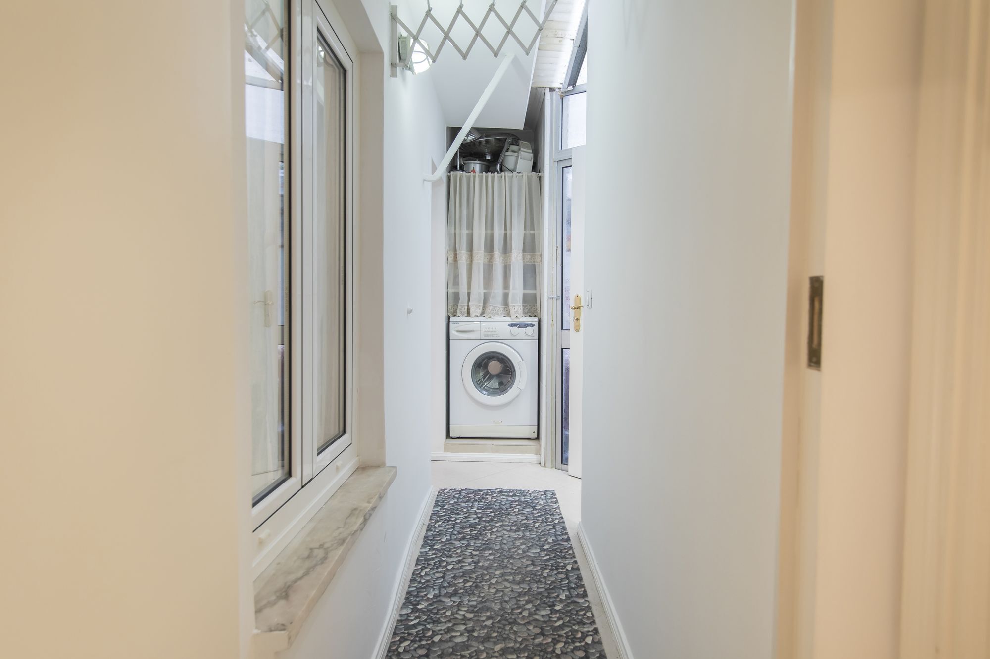Apartment Universal