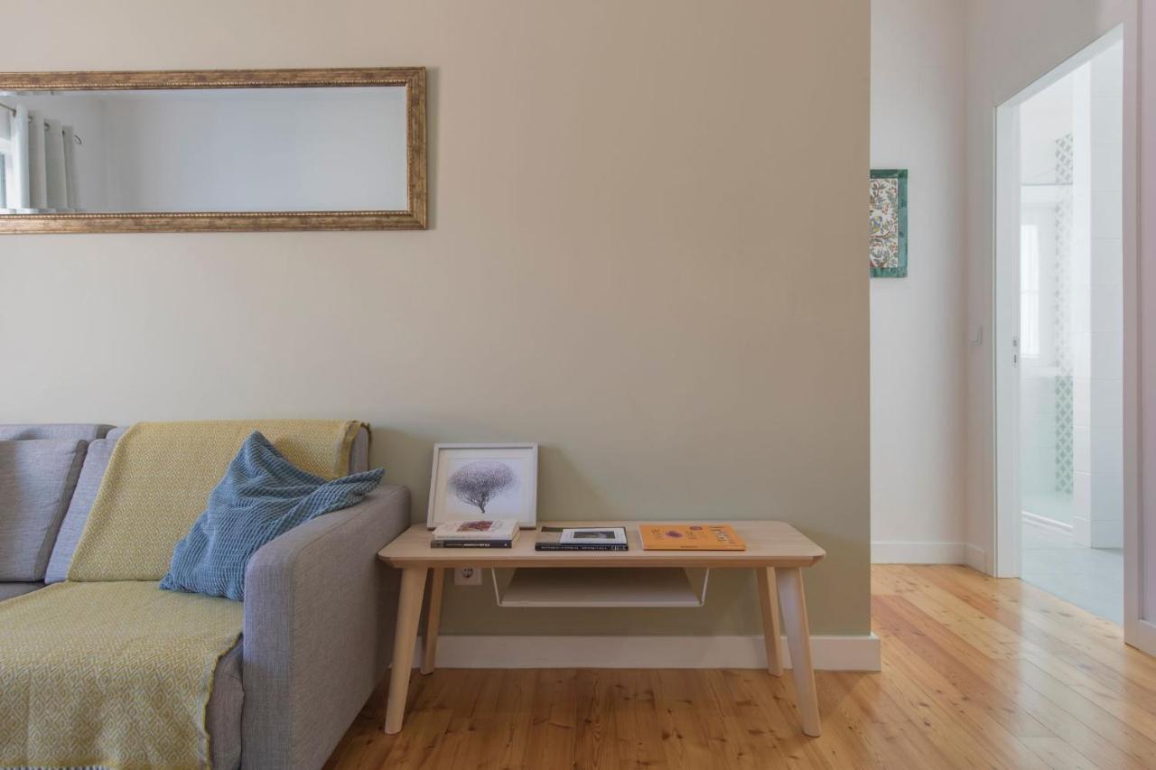 Lovelystay - Sunny Flat W/ Balcony Overseeing Graca And River Apartamento *