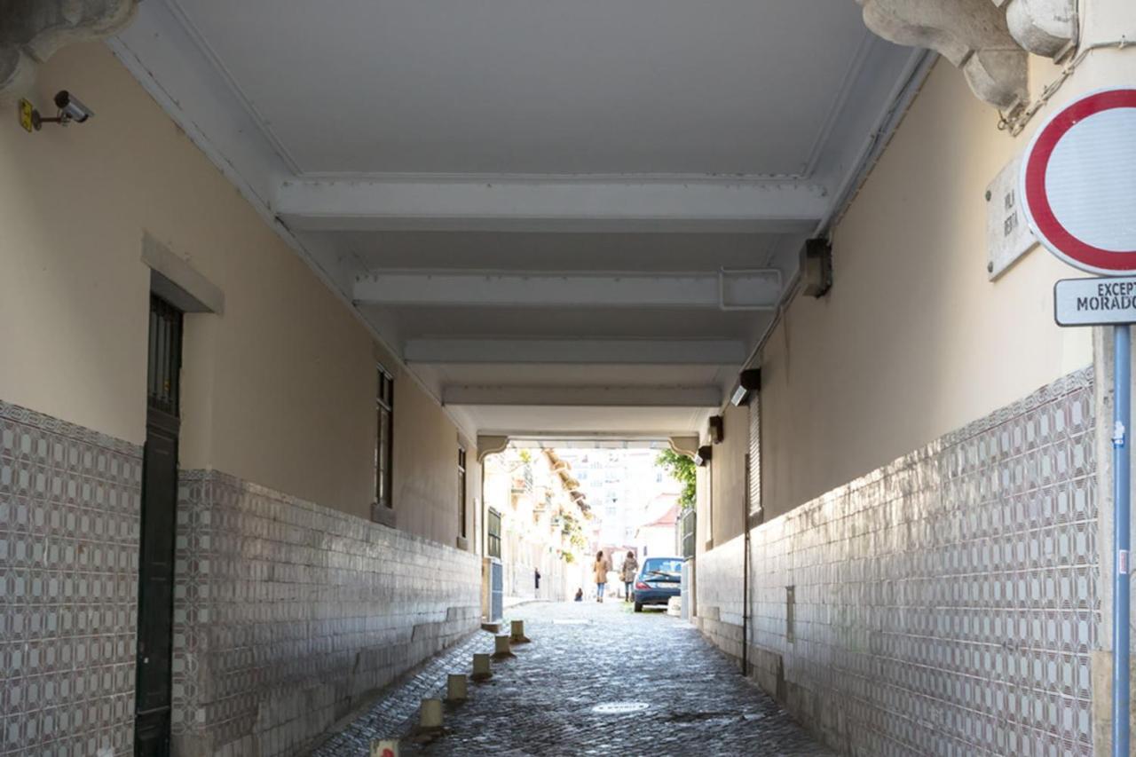 Apartamento Lovelystay - Sunny Flat W/ Balcony Overseeing Graca And River