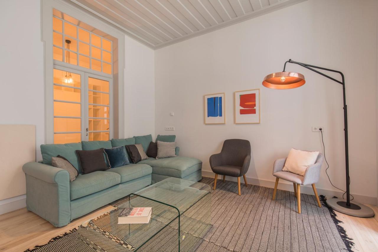 Lovelystay - Charming 3 Bedroom Wonder Downtown Lisbon