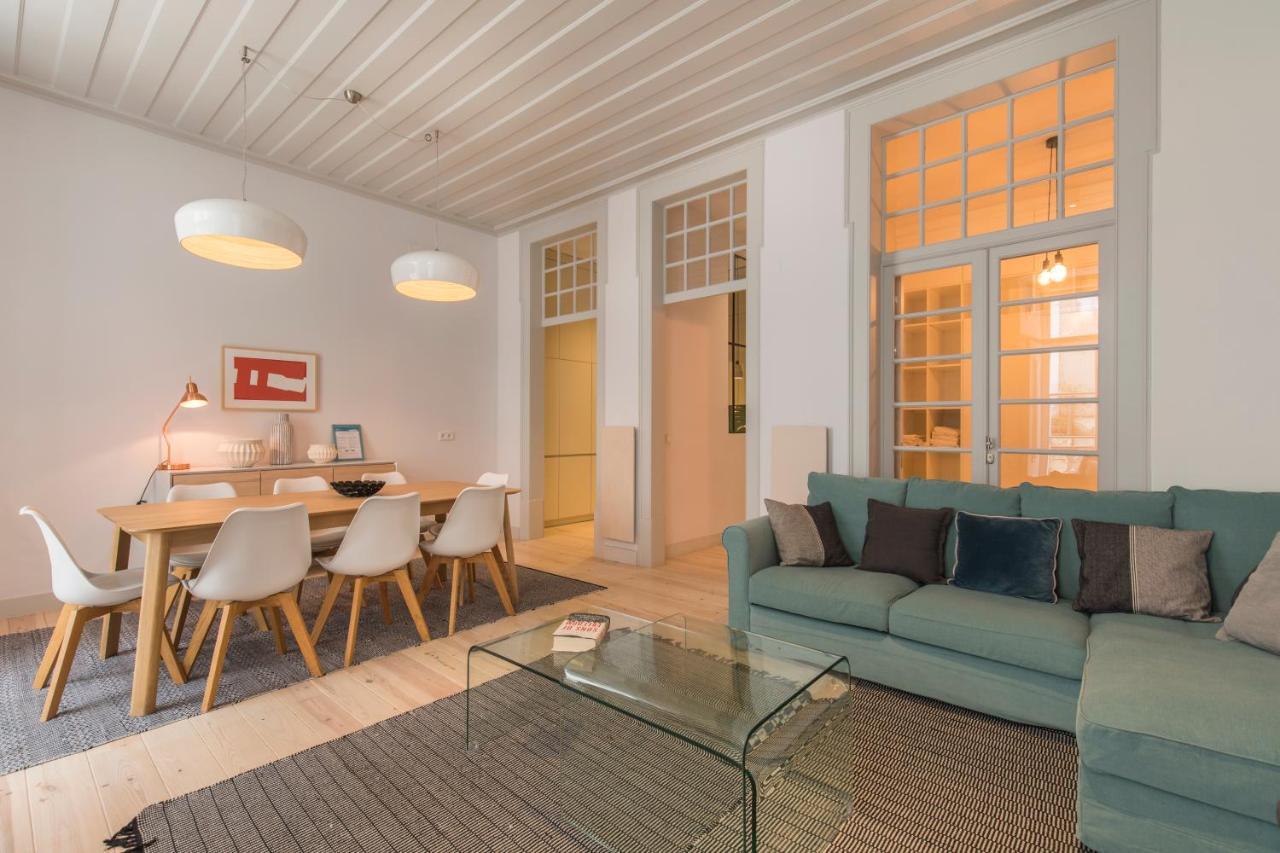 Lovelystay - Charming 3 Bedroom Wonder Downtown * Lisbon